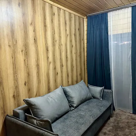 шервуд Apartman *